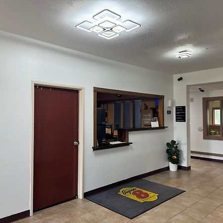 Super 8 By Wyndham מייסון סיטי מראה חיצוני תמונה
