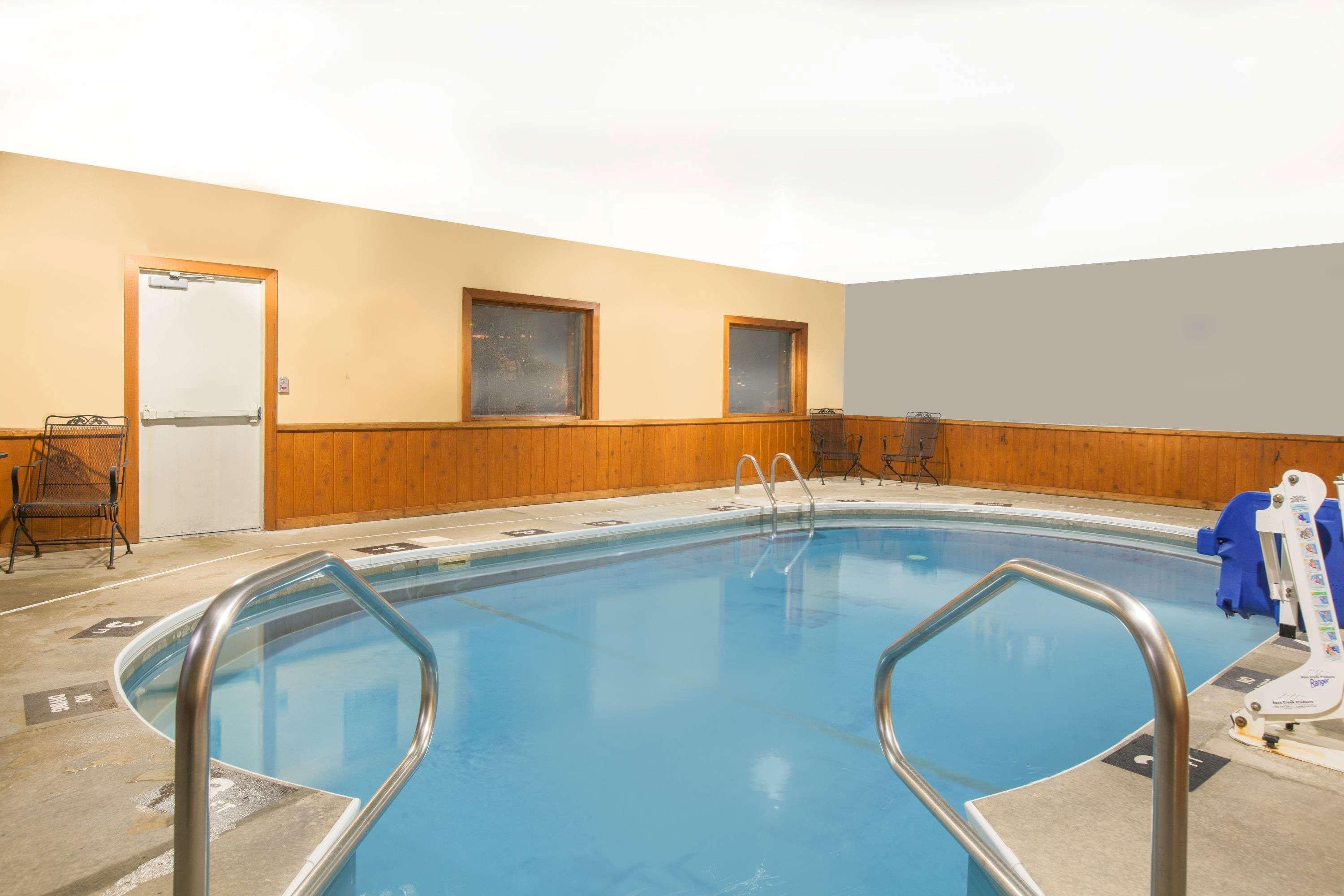 Super 8 By Wyndham מייסון סיטי מראה חיצוני תמונה