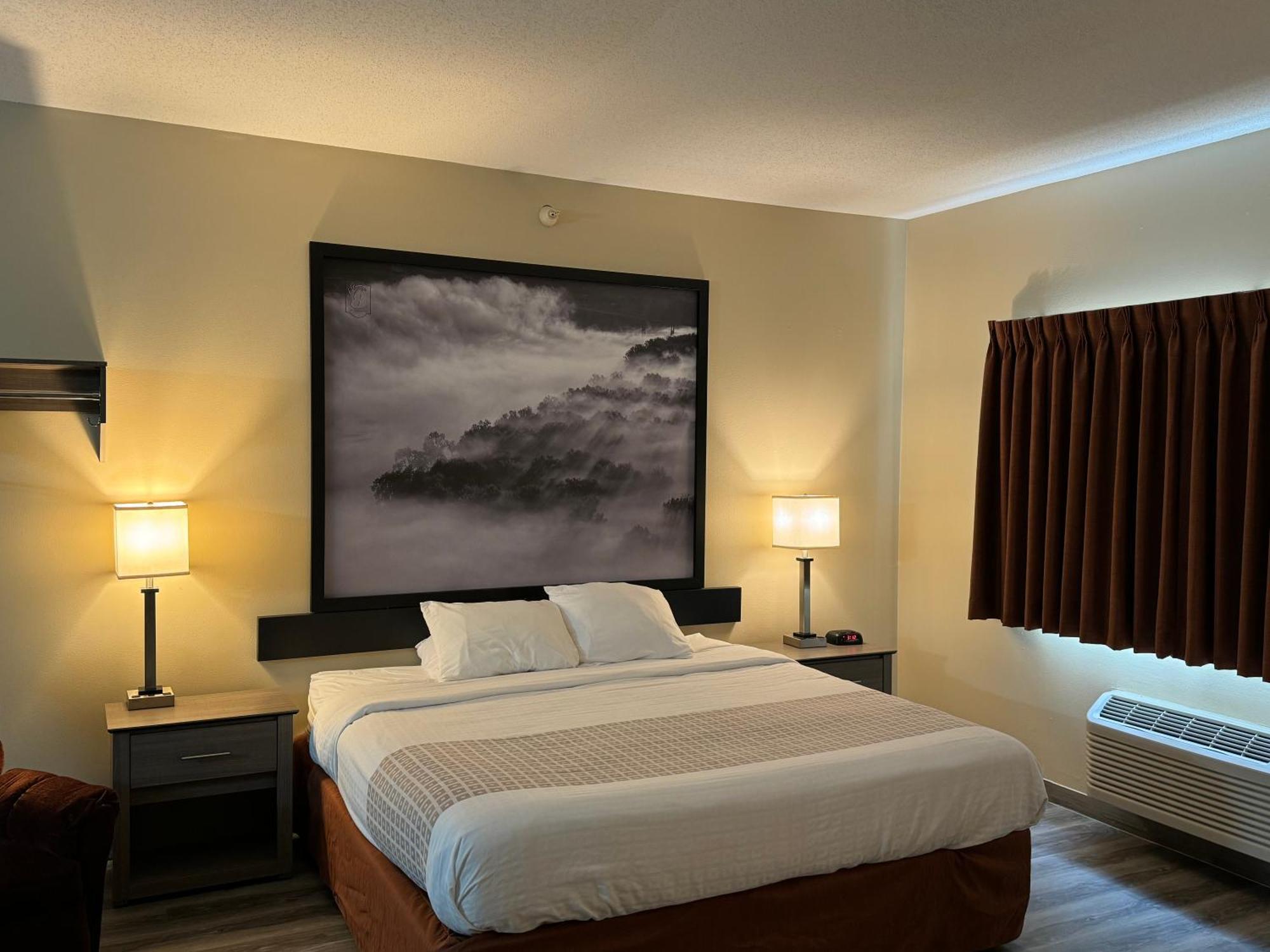 Super 8 By Wyndham מייסון סיטי מראה חיצוני תמונה